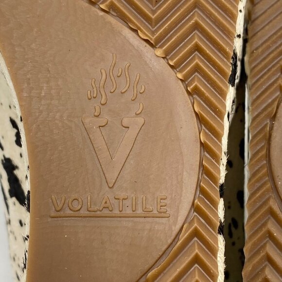 Volatile Crispin Style Cow Print Black/White Women's Size 8 - Picture 10 of 13